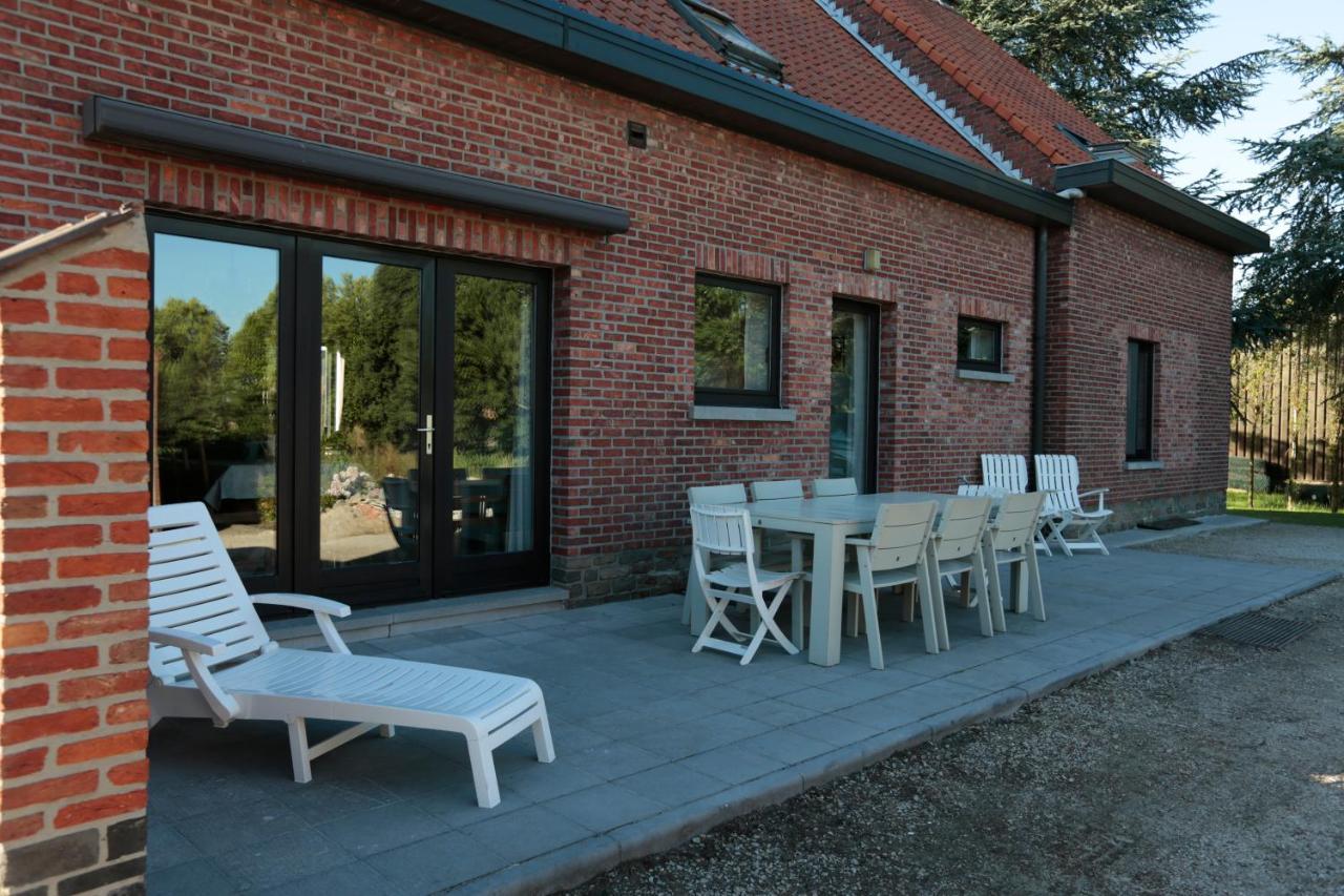 Huisje Van De Meentocht Rumst Exterior foto